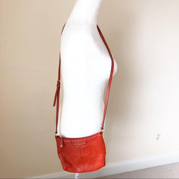 Coach factory small deep orange crossbody bag. - Picture 3 of 4